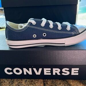 Converse navy all star sneaker 1.5 US Youth NWT